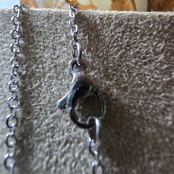 Fashion Diamond Pendant Necklace 18" - Picture 3 of 3